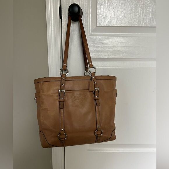 Coach Brown Genuine Leather Shoulder Tote Bag Model Number D0820-F11525 - Picture 1 of 16